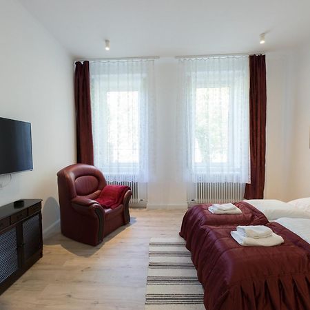 Wagner Villa 902 With Free Private Parking Boedapest Buitenkant foto
