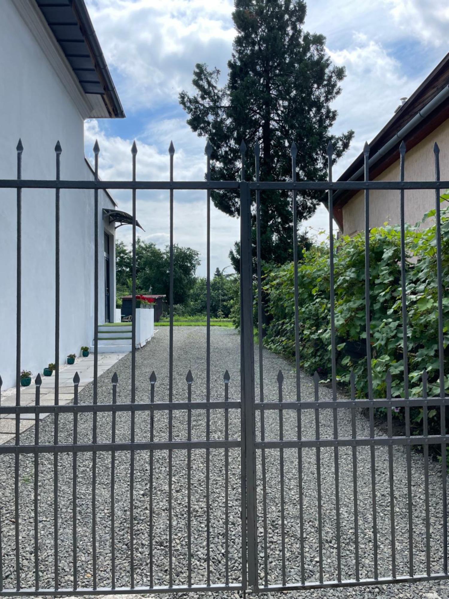 Wagner Villa 902 With Free Private Parking Boedapest Buitenkant foto