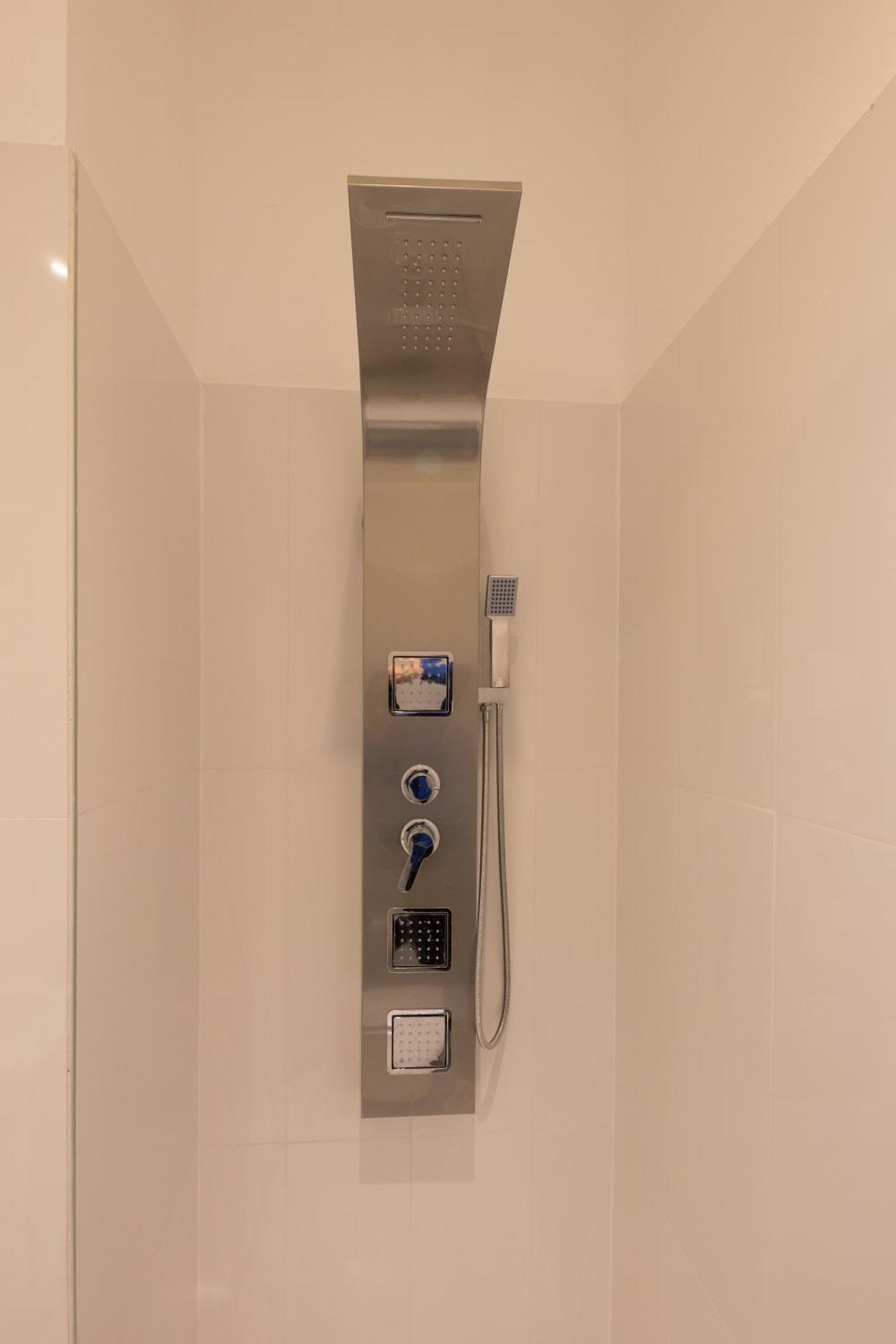 Wagner Villa 902 With Free Private Parking Boedapest Buitenkant foto