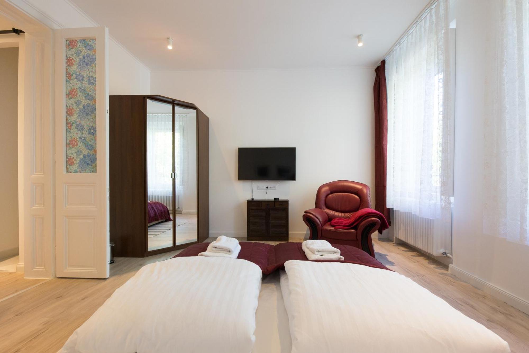 Wagner Villa 902 With Free Private Parking Boedapest Buitenkant foto